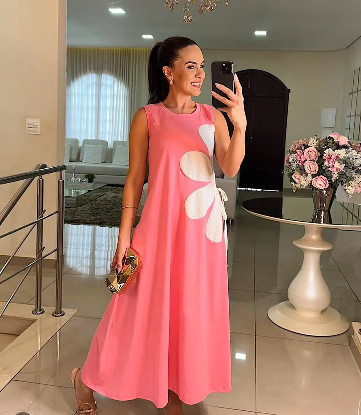 Eirwen – Floral Appliqué Sleeveless Maxi Dress