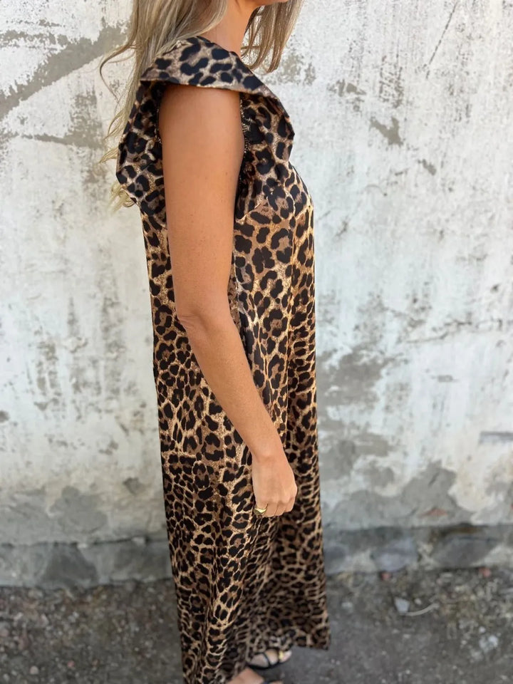 Freya – Leopard Print Midi Dress with Pockets