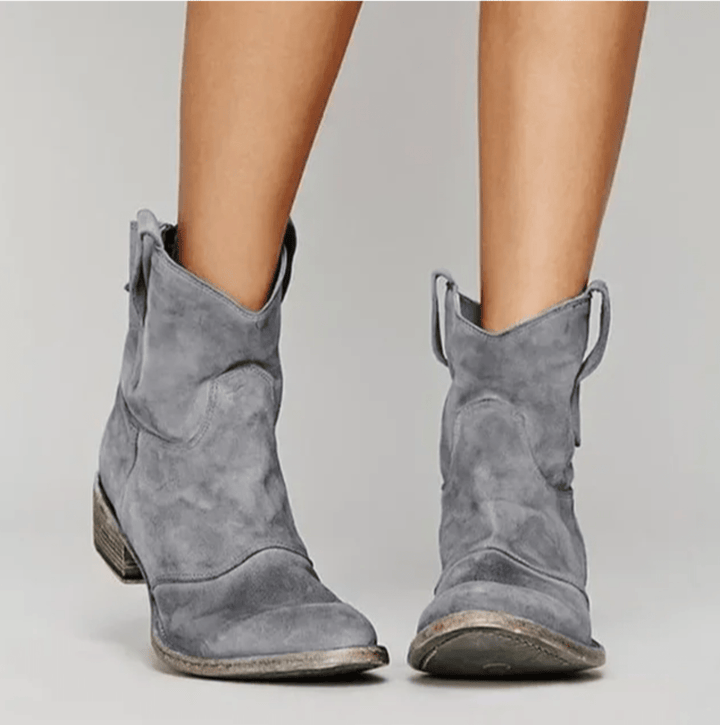 Heather – Western-Style Ankle Boots