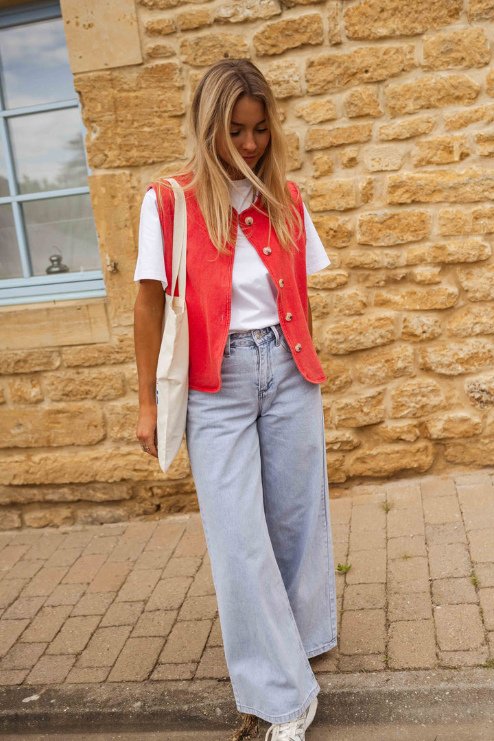 Muriel – Vintage Button-Front Sleeveless Waistcoat