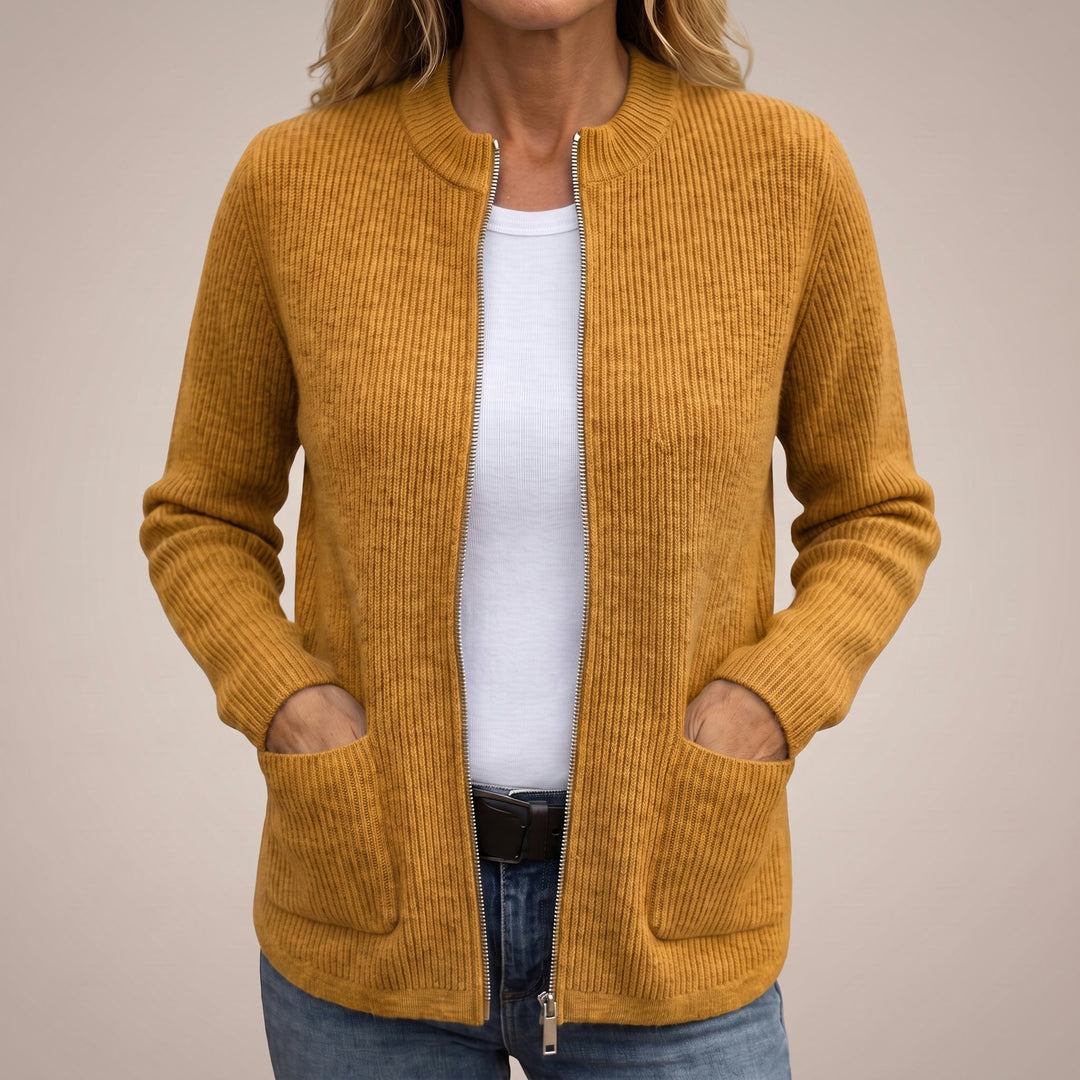 Lydia – Ribbed Zip-Up Cardigan with Deep Pockets