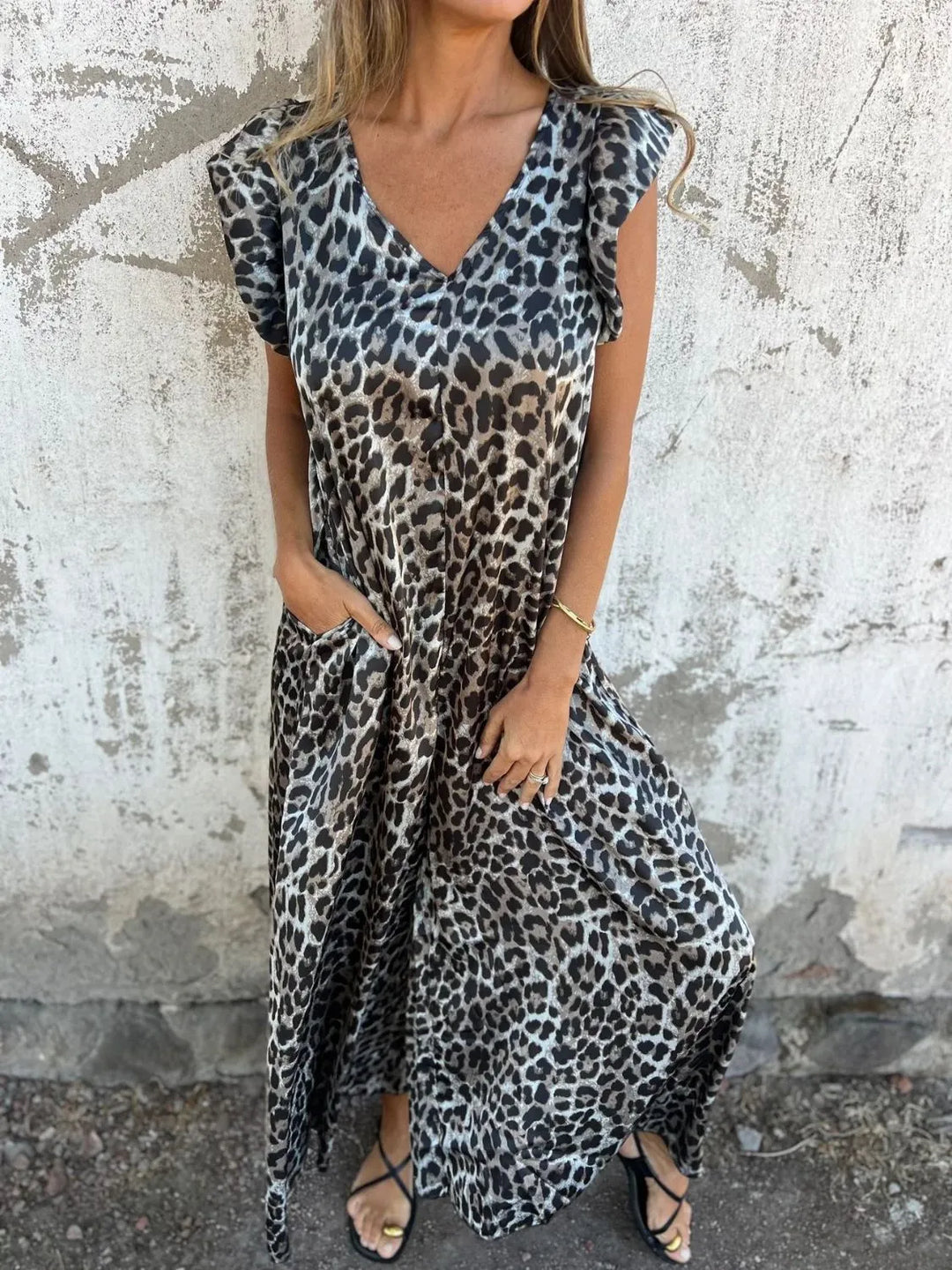 Freya – Leopard Print Midi Dress with Pockets
